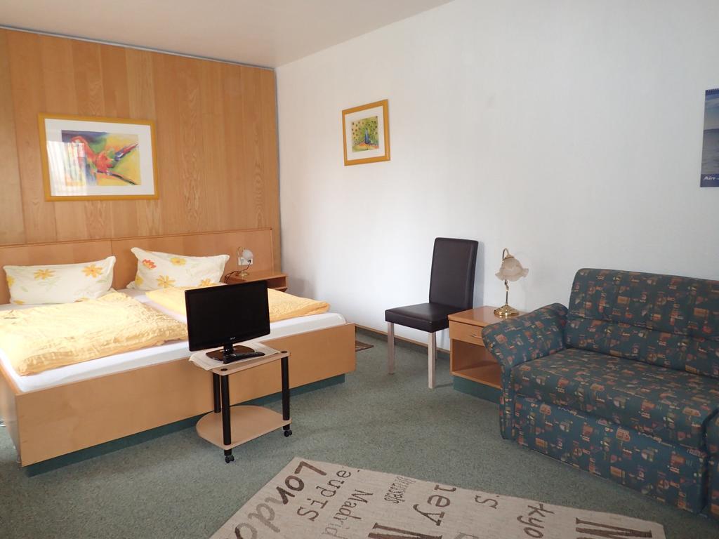 Haus Charlotte Hotel Bad Nenndorf Room photo