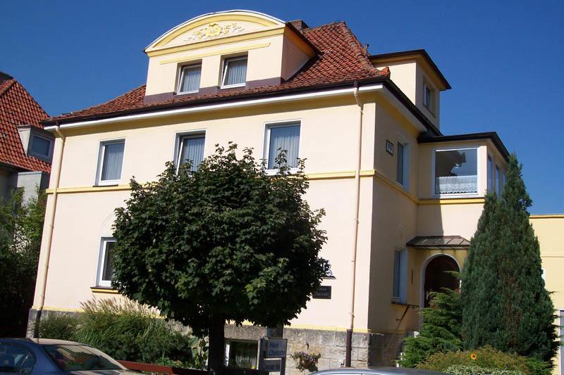 Haus Charlotte Hotel Bad Nenndorf Exterior photo