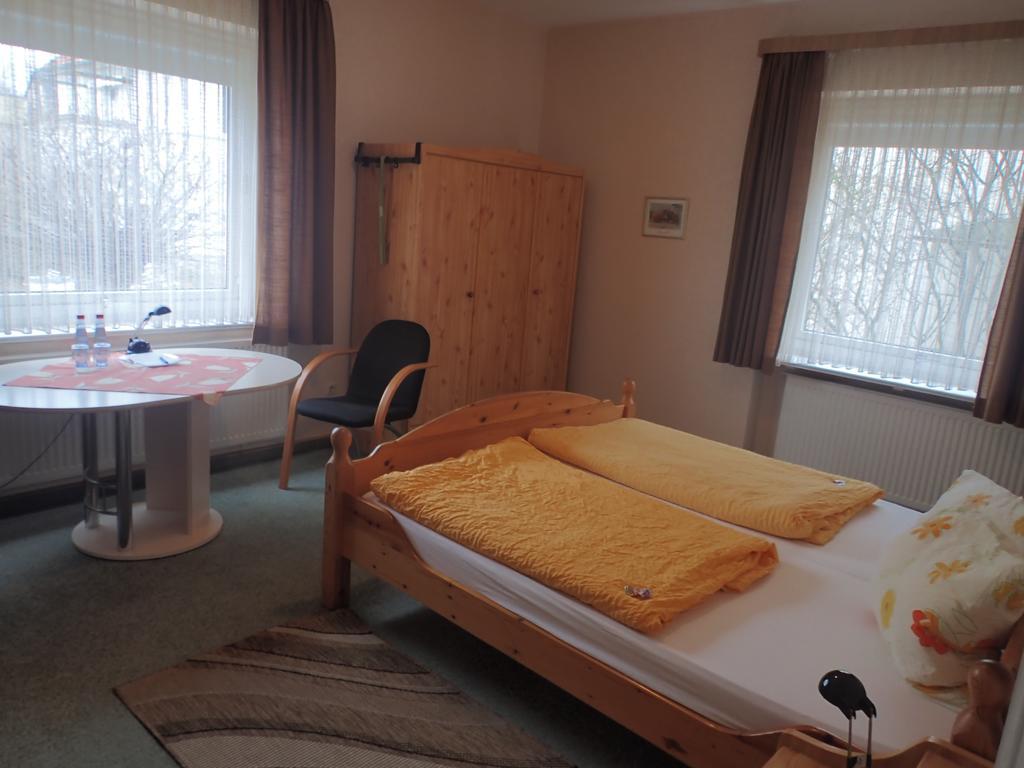 Haus Charlotte Hotel Bad Nenndorf Room photo